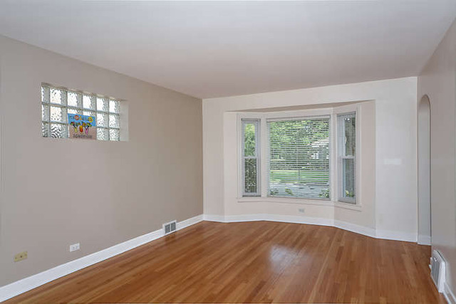 2140 Dobson Street Evanston, IL 60202 - Photo 5 of 17