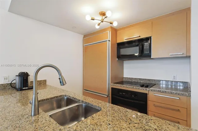$3,950 | 1800 South Ocean Drive, Unit 809, Hallandale Beach, FL 33009