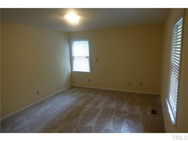 7124 Mill Ridge Road Raleigh, NC 27613 - Photo 12 of 23