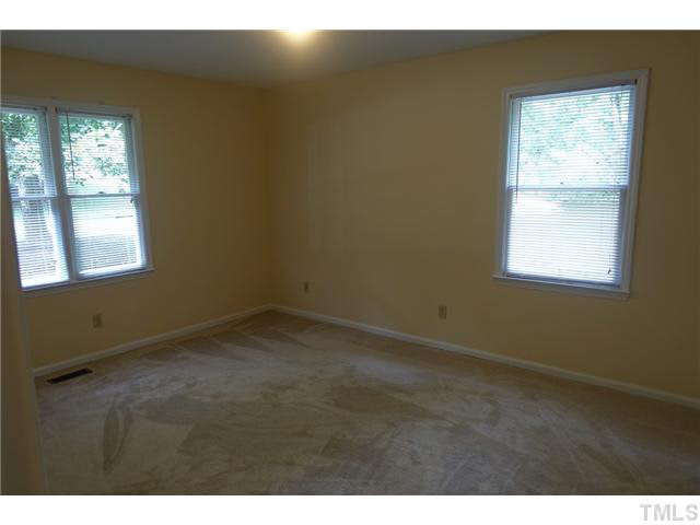 7124 Mill Ridge Road Raleigh, NC 27613 - Photo 14 of 23