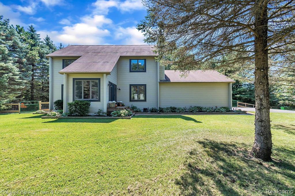 7110 Bergin Road Howell, MI 48843 - Photo 1 of 65 Gallery Image 1