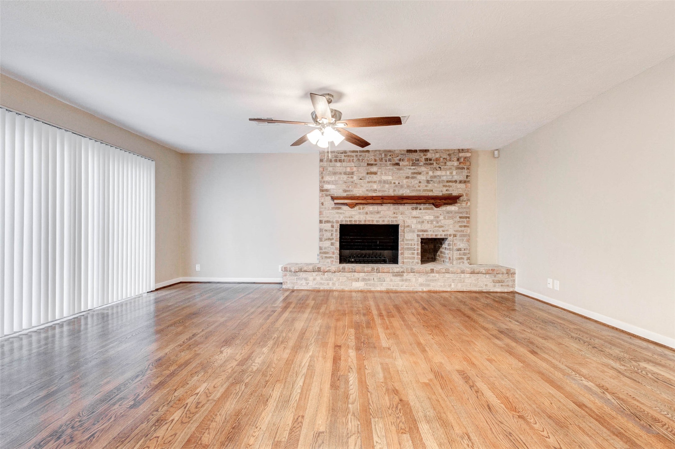 9650 Val Verde Street Houston, TX 77063 - Photo 15 of 50