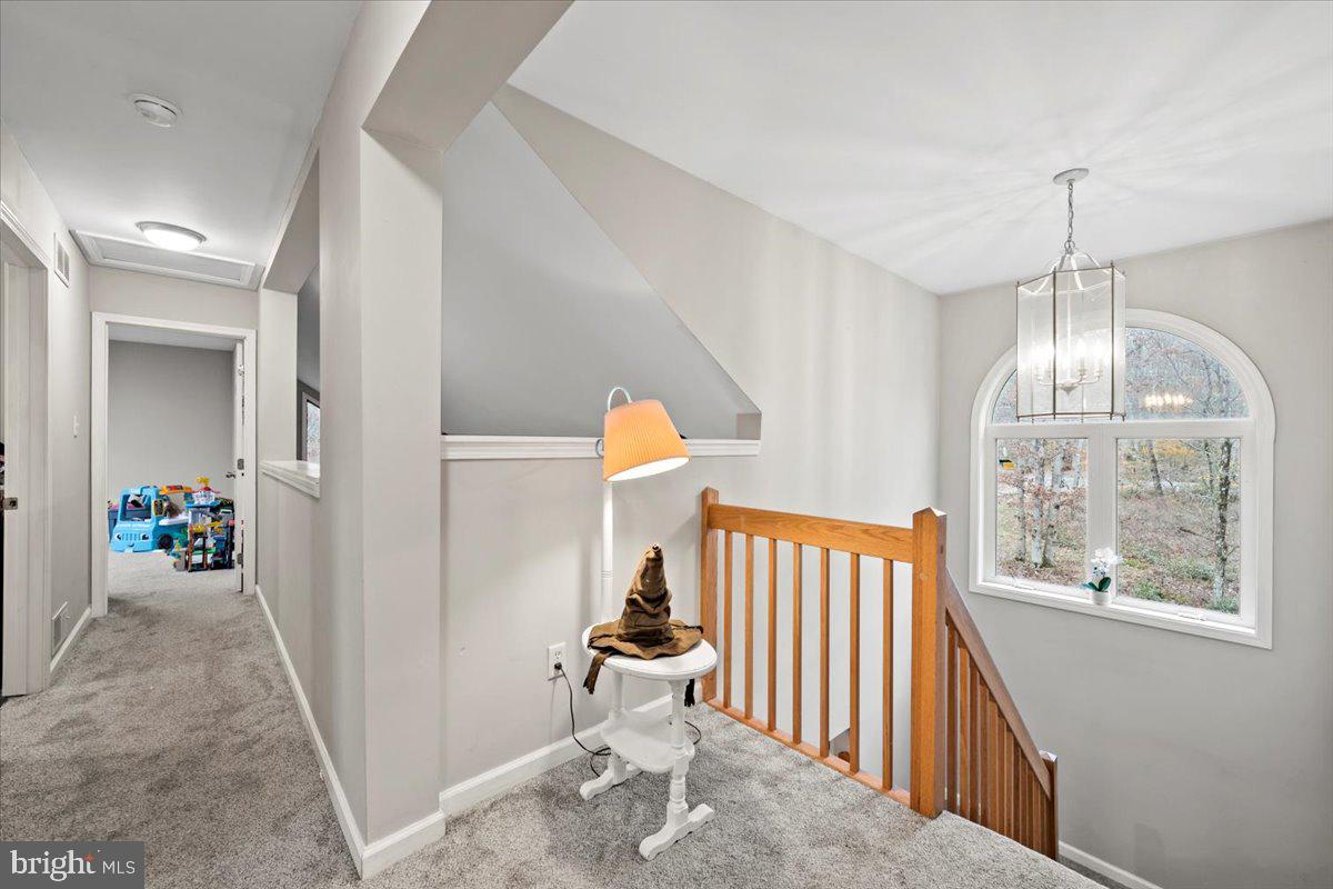 219 Mountain View Jim Thorpe, PA 18229 - Photo 20 of 38