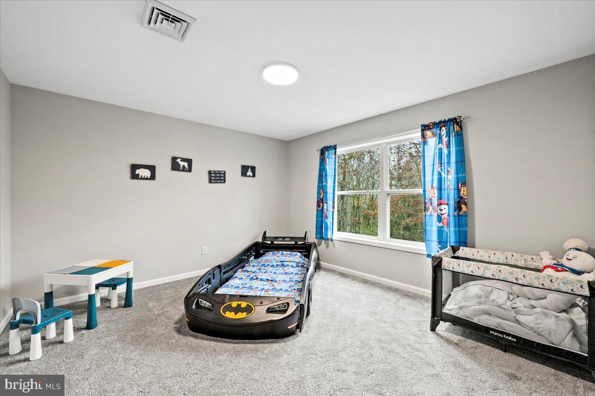 219 Mountain View Jim Thorpe, PA 18229 - Photo 21 of 38 a living room with furniture and a window