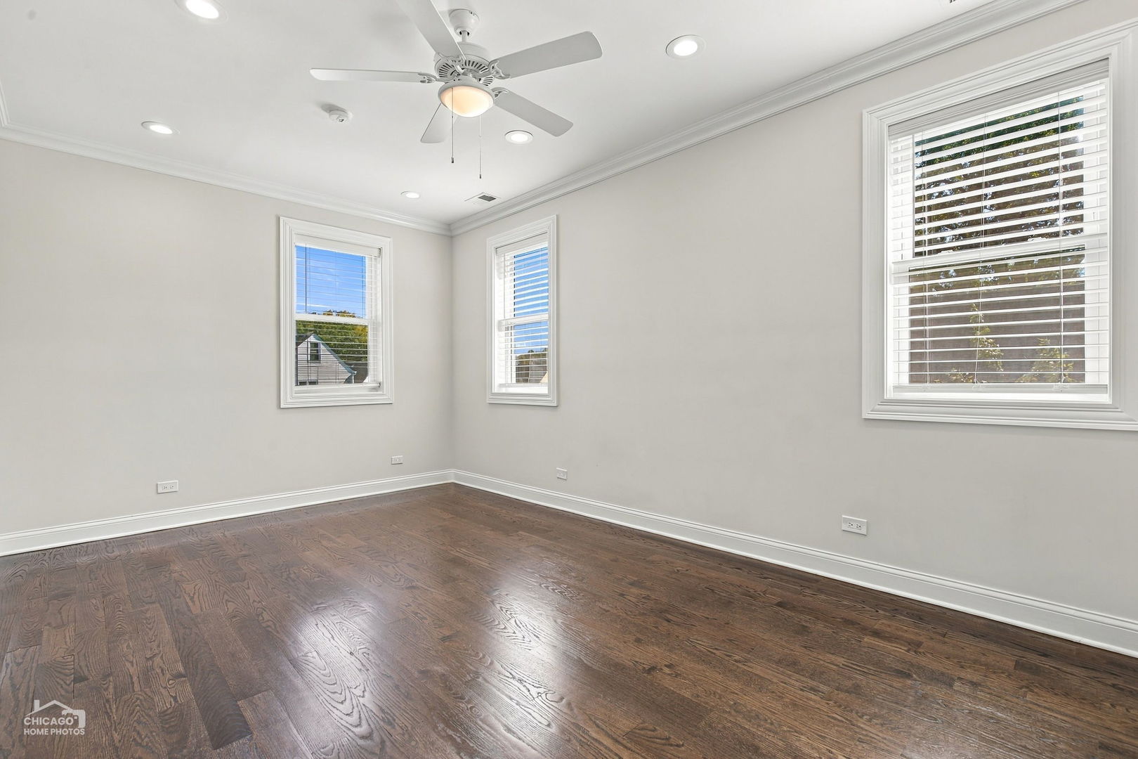 3441 North Springfield Avenue Chicago, IL 60618 - Photo 9 of 30 Gallery Image 9