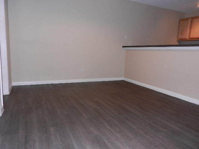 1023 Springdale Court Palm Springs, FL 33461 - Photo 3 of 15 dining room