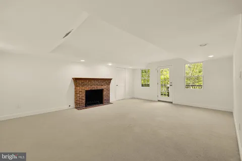 $1,700,000 | 2025 Trumbull Terrace Northwest, Washington, DC 20011