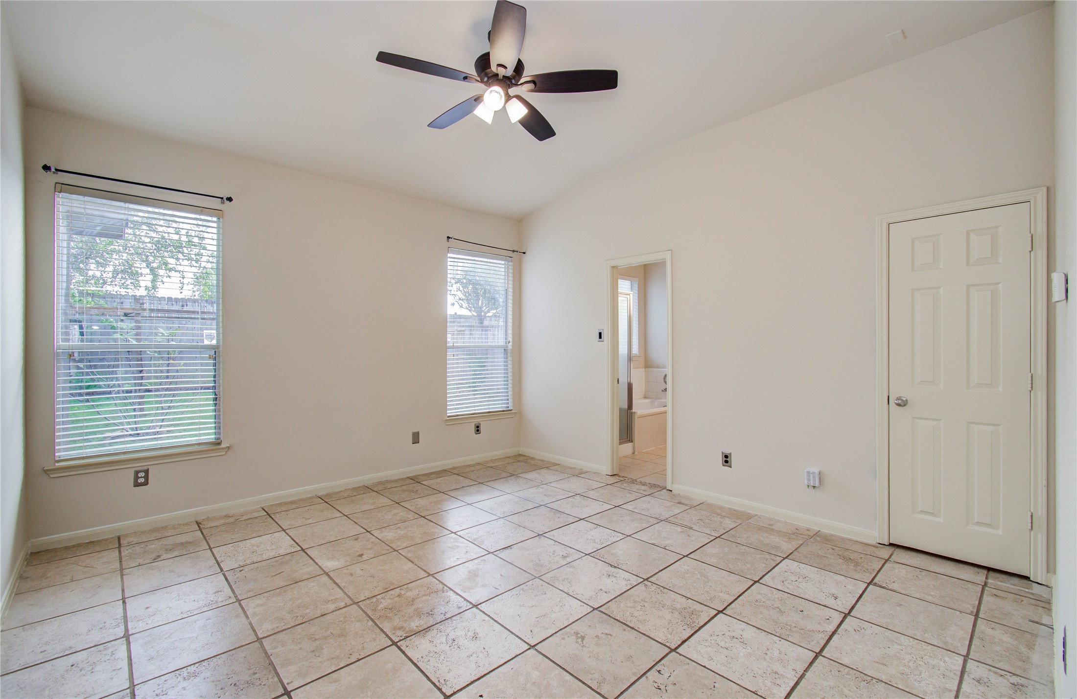 3927 Falvel Cove Drive Spring, TX 77388 - Photo 15 of 31