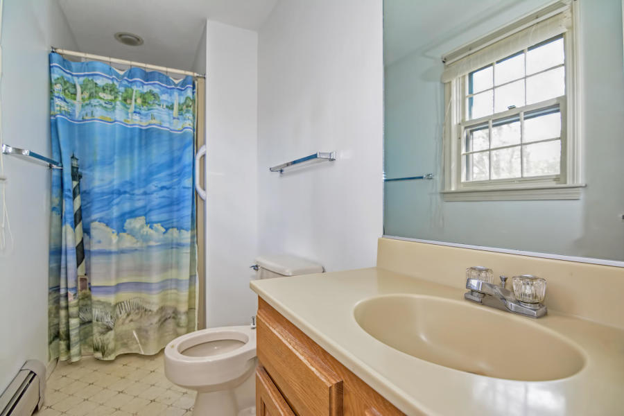 31 Black Valley Road Centerville, MA 02632 - Photo 24 of 40 master bath