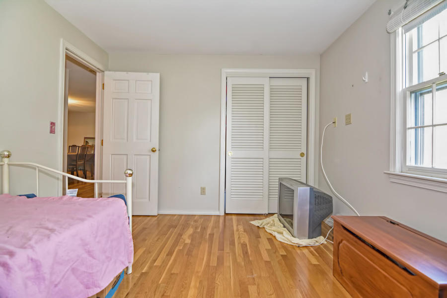 31 Black Valley Road Centerville, MA 02632 - Photo 27 of 40 bedroom