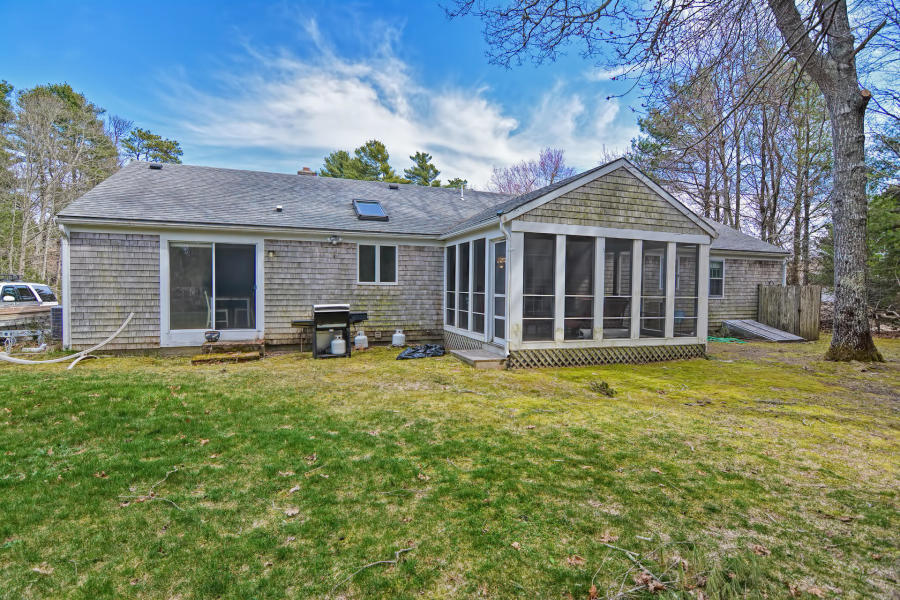 31 Black Valley Road Centerville, MA 02632 - Photo 35 of 40 Back porch