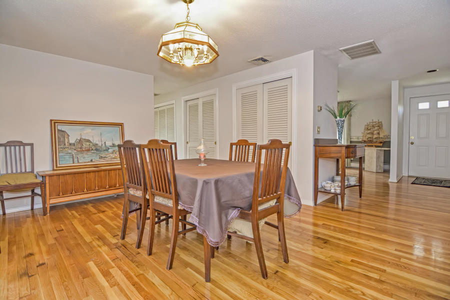 31 Black Valley Road Centerville, MA 02632 - Photo 8 of 40 dining to front hall