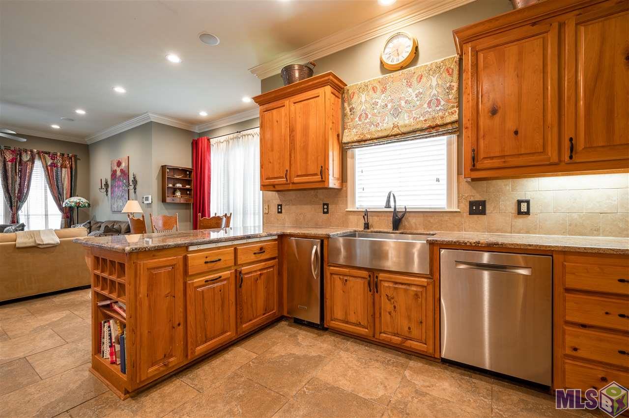 13702 Landmark Drive Baton Rouge, LA 70810 - Photo 15 of 29 Kitchen