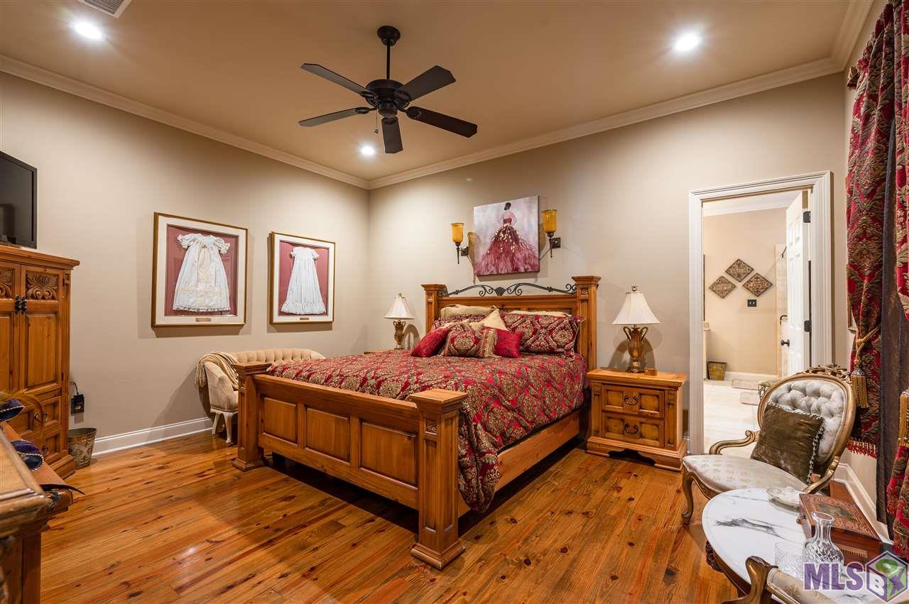 13702 Landmark Drive Baton Rouge, LA 70810 - Photo 17 of 29 Master Bedroom