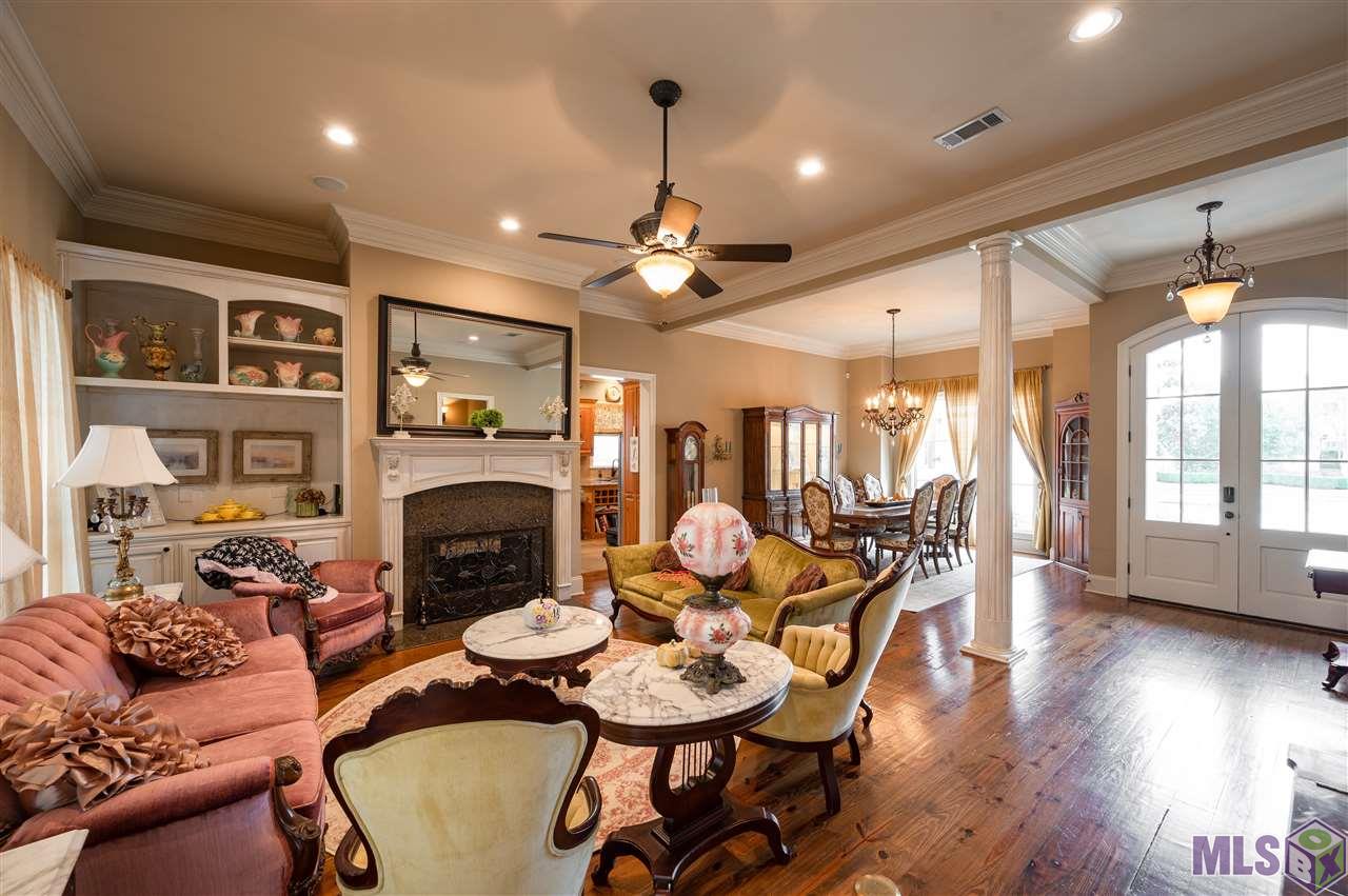 13702 Landmark Drive Baton Rouge, LA 70810 - Photo 10 of 29 Living Area