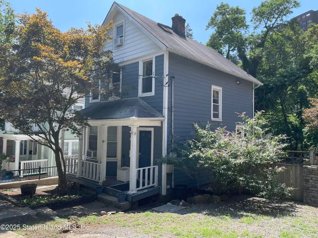 $629,000 | 74 Pleasant Valley Avenue | Grymes Hill