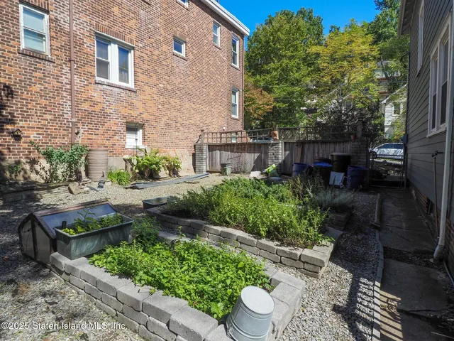 $629,000 | 74 Pleasant Valley Avenue | Grymes Hill