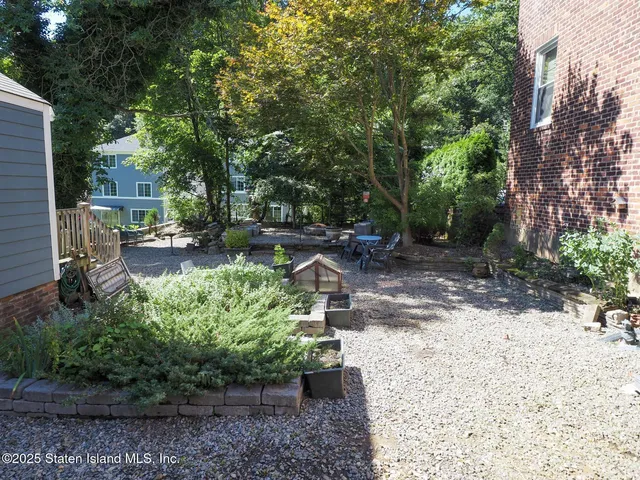 $629,000 | 74 Pleasant Valley Avenue | Grymes Hill
