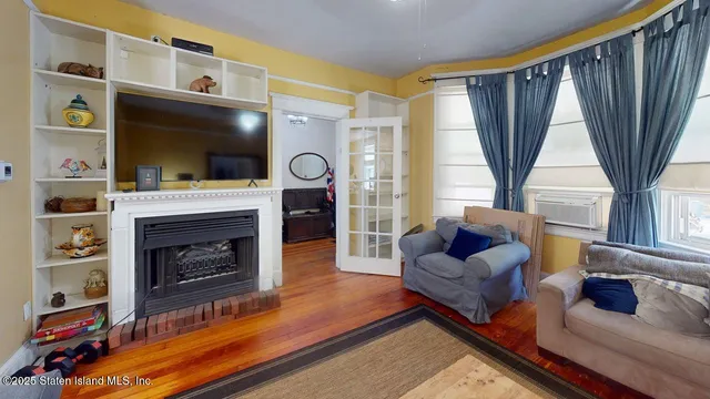 $629,000 | 74 Pleasant Valley Avenue | Grymes Hill