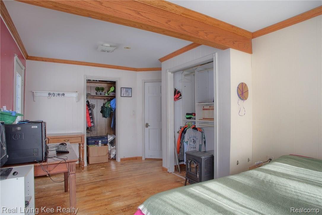23777 Rausch Avenue Eastpointe, MI 48021 - Photo 16 of 29 Master_Bedroom_2nd_View (31).jpg