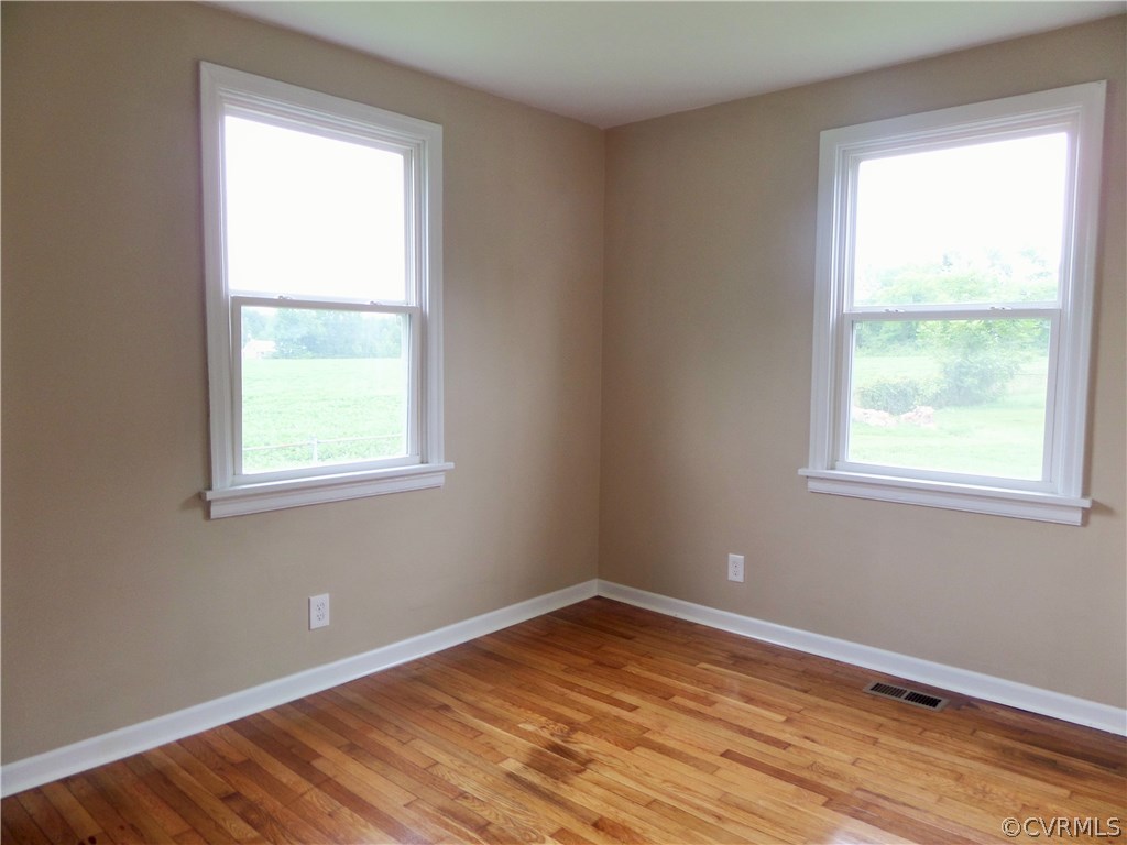 4204 Hickory Road Petersburg, VA 23803 - Photo 8 of 19 Gallery Image 8