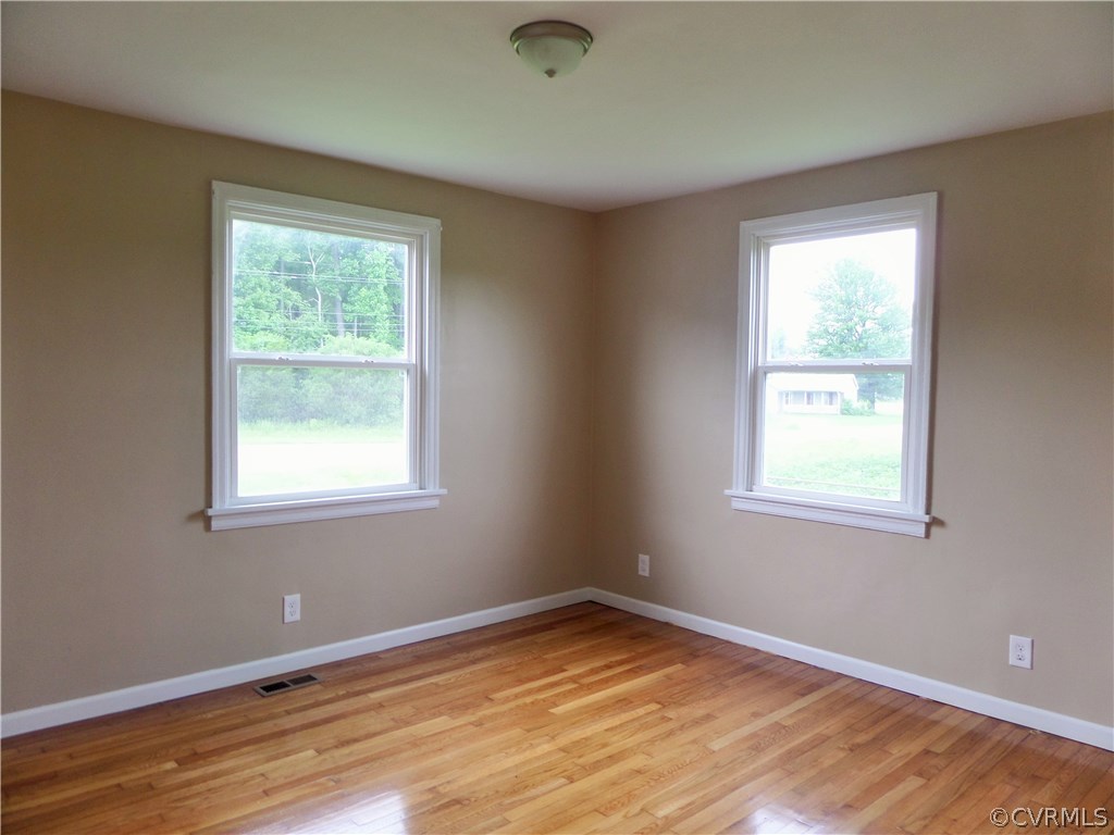 4204 Hickory Road Petersburg, VA 23803 - Photo 9 of 19 Gallery Image 9