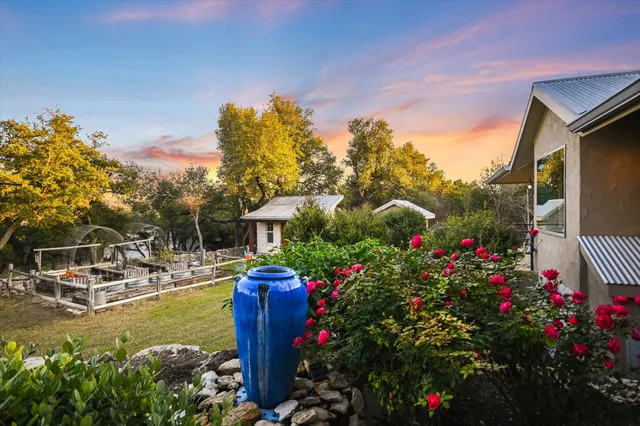 $1,122,500 | 1984 Divide Pass, Blanco, TX 78606