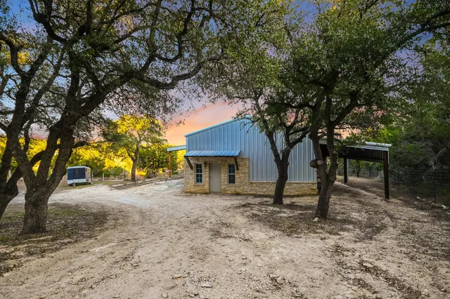 $1,122,500 | 1984 Divide Pass, Blanco, TX 78606