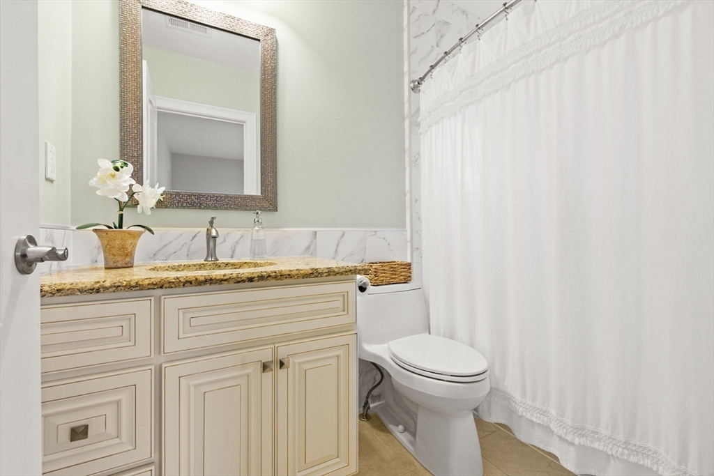 25 Maple Street, Unit C Stoneham, MA 02180 - Photo 16 of 27