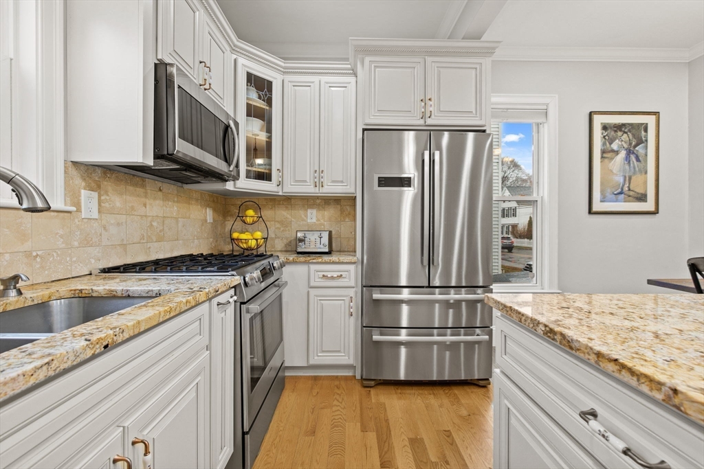 25 Maple Street, Unit C Stoneham, MA 02180 - Photo 9 of 27