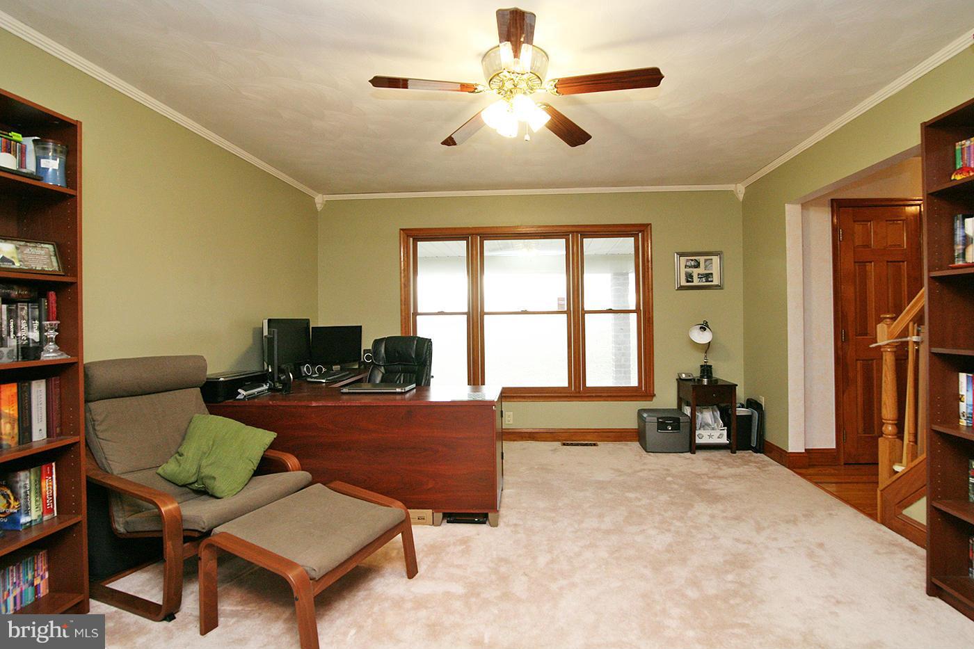 2085 Boog Road Hampstead, MD 21074 - Photo 13 of 30 Living Room