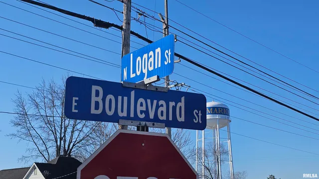 $18,000 | 405 East Boulevard Street, Marion, IL 62959