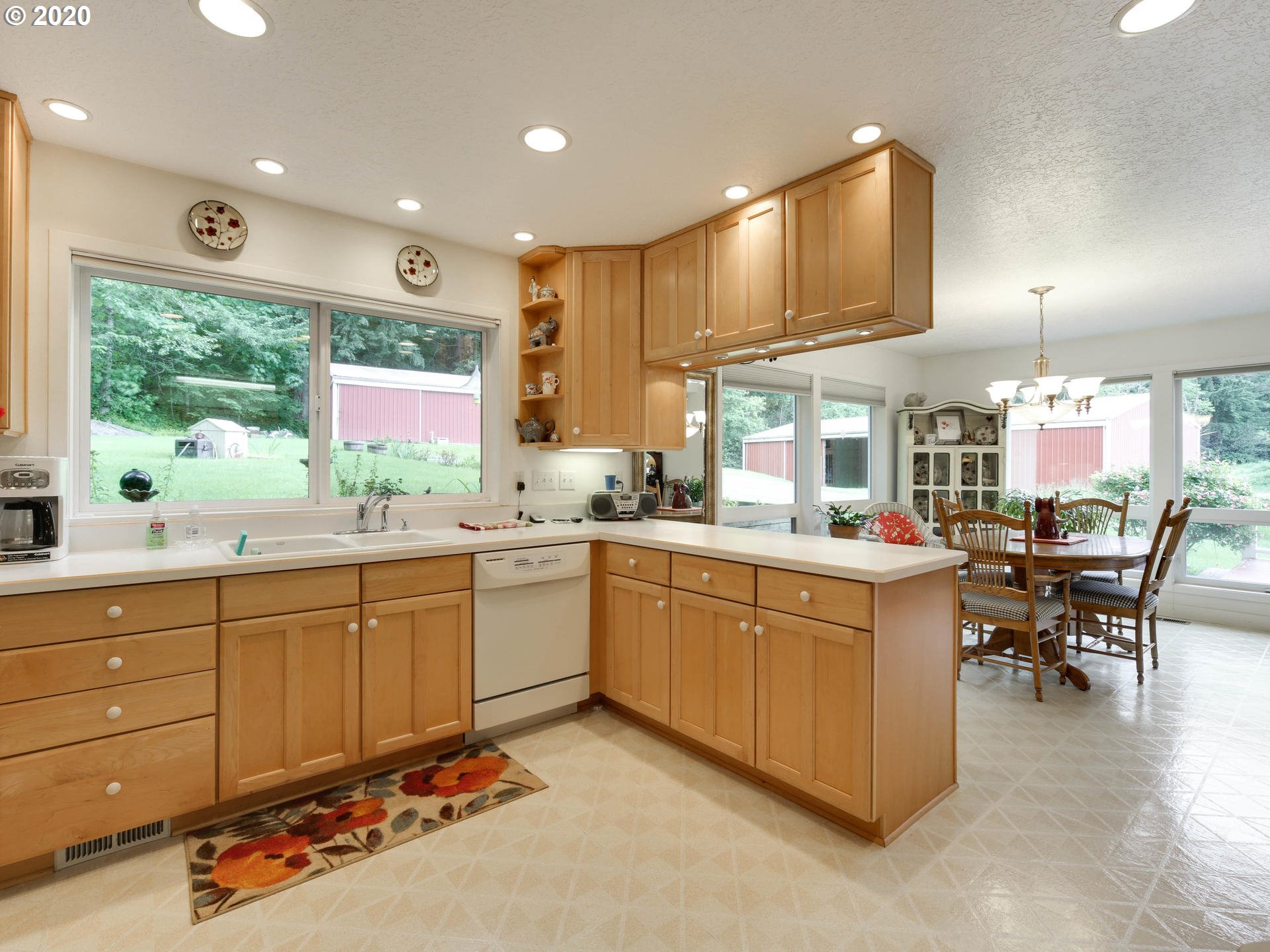 14766 South Gerkman Road Oregon City, OR 97045 - Photo 10 of 30 Gallery Image 10