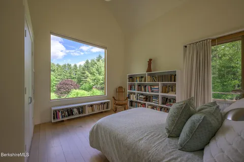$4,500,000 | 729 Hewins Street, Sheffield, MA 01257