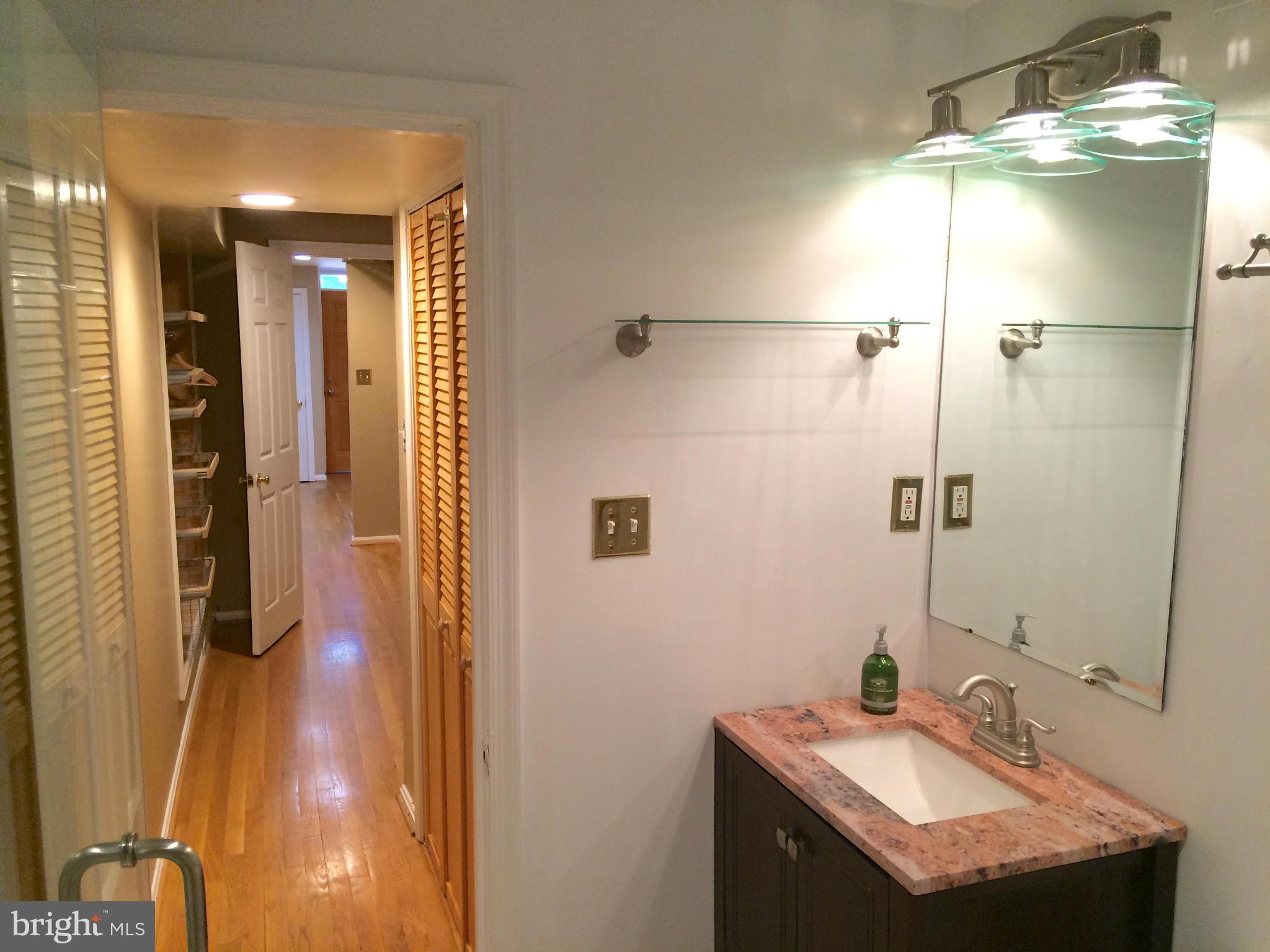 3254 Q Street Northwest Washington, DC 20007 - Photo 28 of 30 Bath