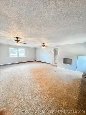 a view of empty room with window