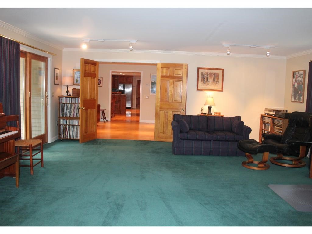 95 Rollins Road Hopkinton, NH 03229 - Photo 17 of 34
