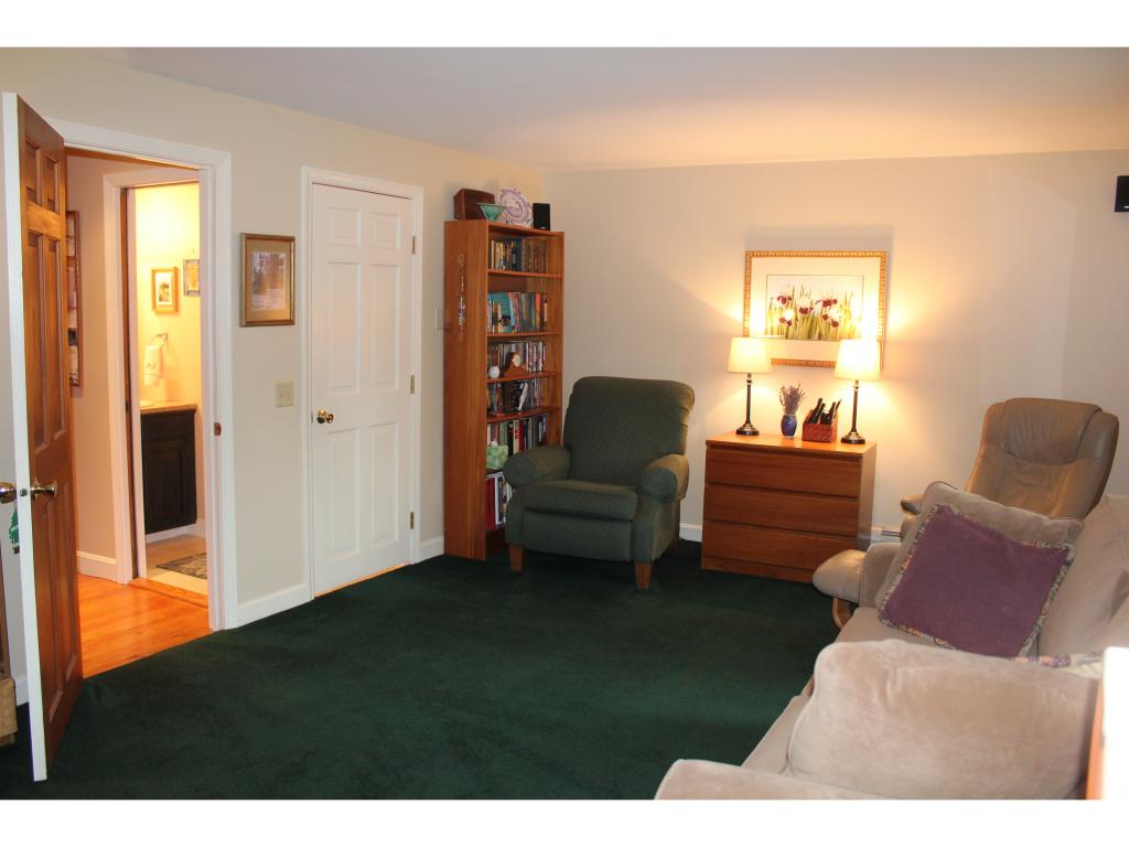 95 Rollins Road Hopkinton, NH 03229 - Photo 21 of 34