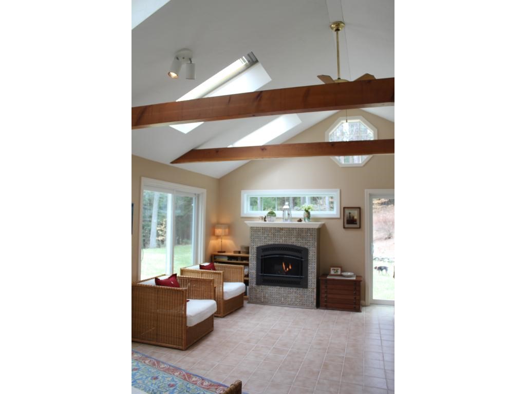 95 Rollins Road Hopkinton, NH 03229 - Photo 10 of 34
