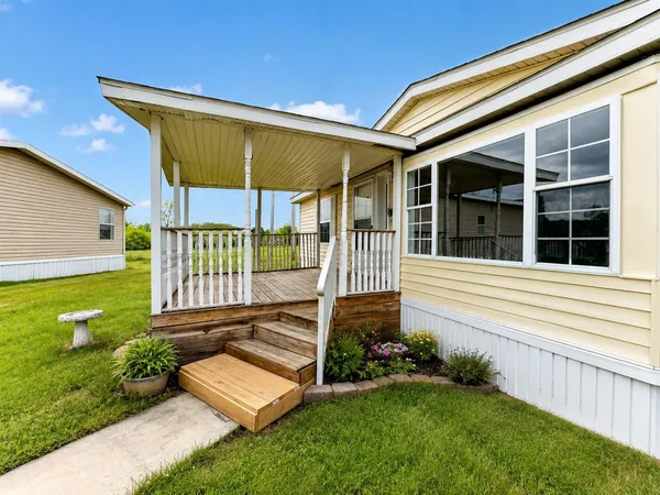 $70,000 | 388 Laurel Drive, Monroe, MI 48161