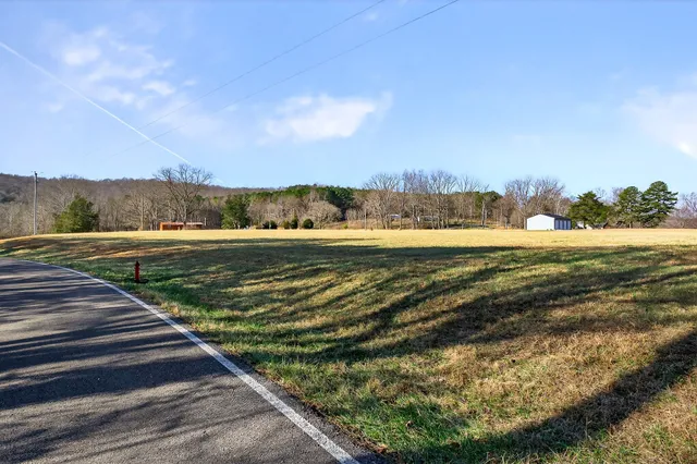 $549,900 | 305 Caney Bend Drive, Doyle, TN 38559