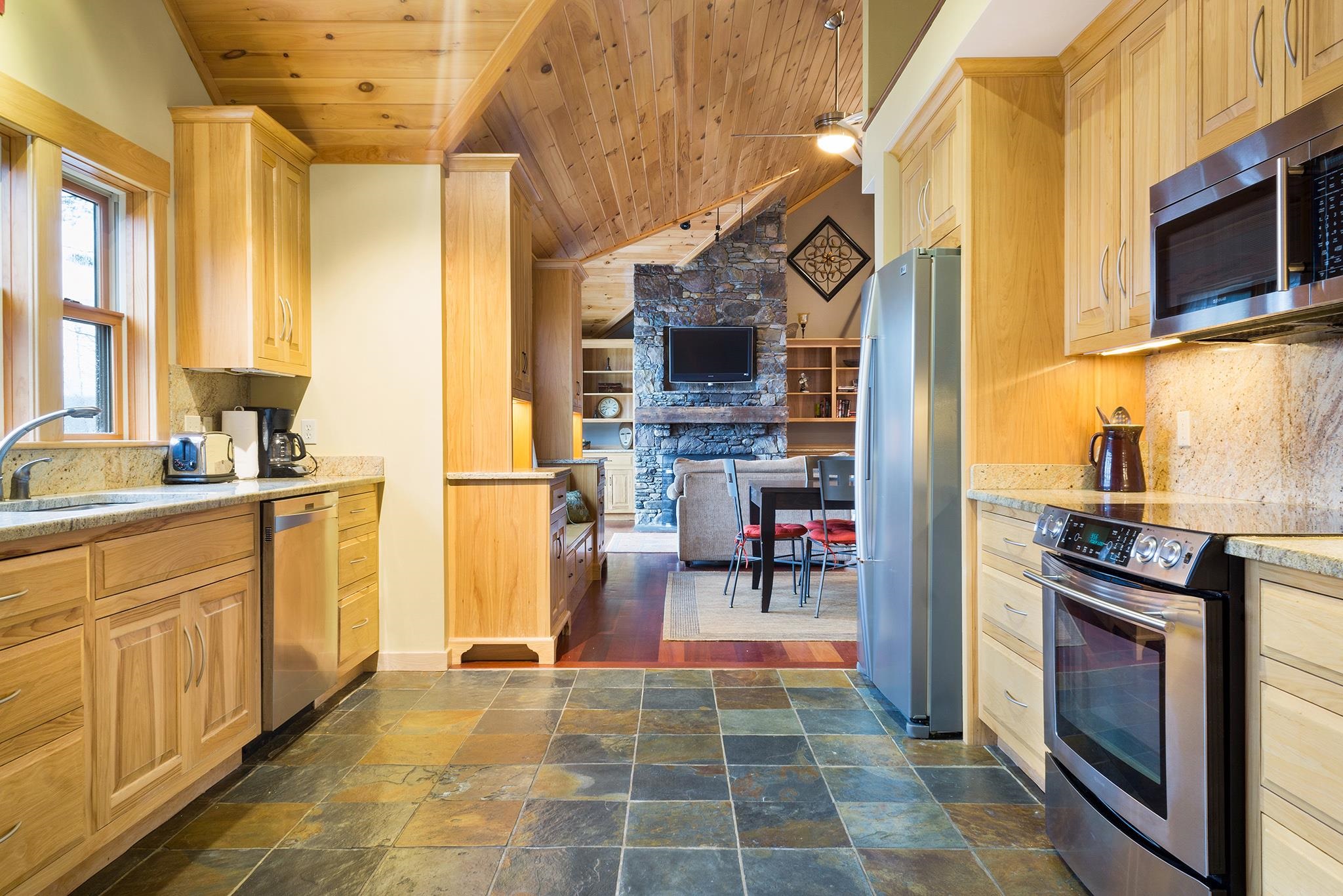 335 Slayton Lane Barnet, VT 05821 - Photo 10 of 30