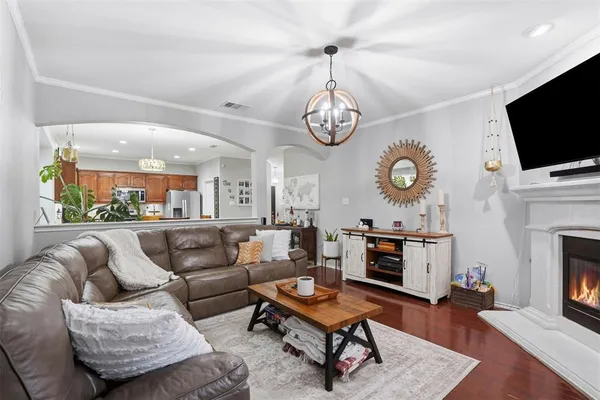 $2,395 | 7258 Summit Parc Drive, Dallas, TX 75249