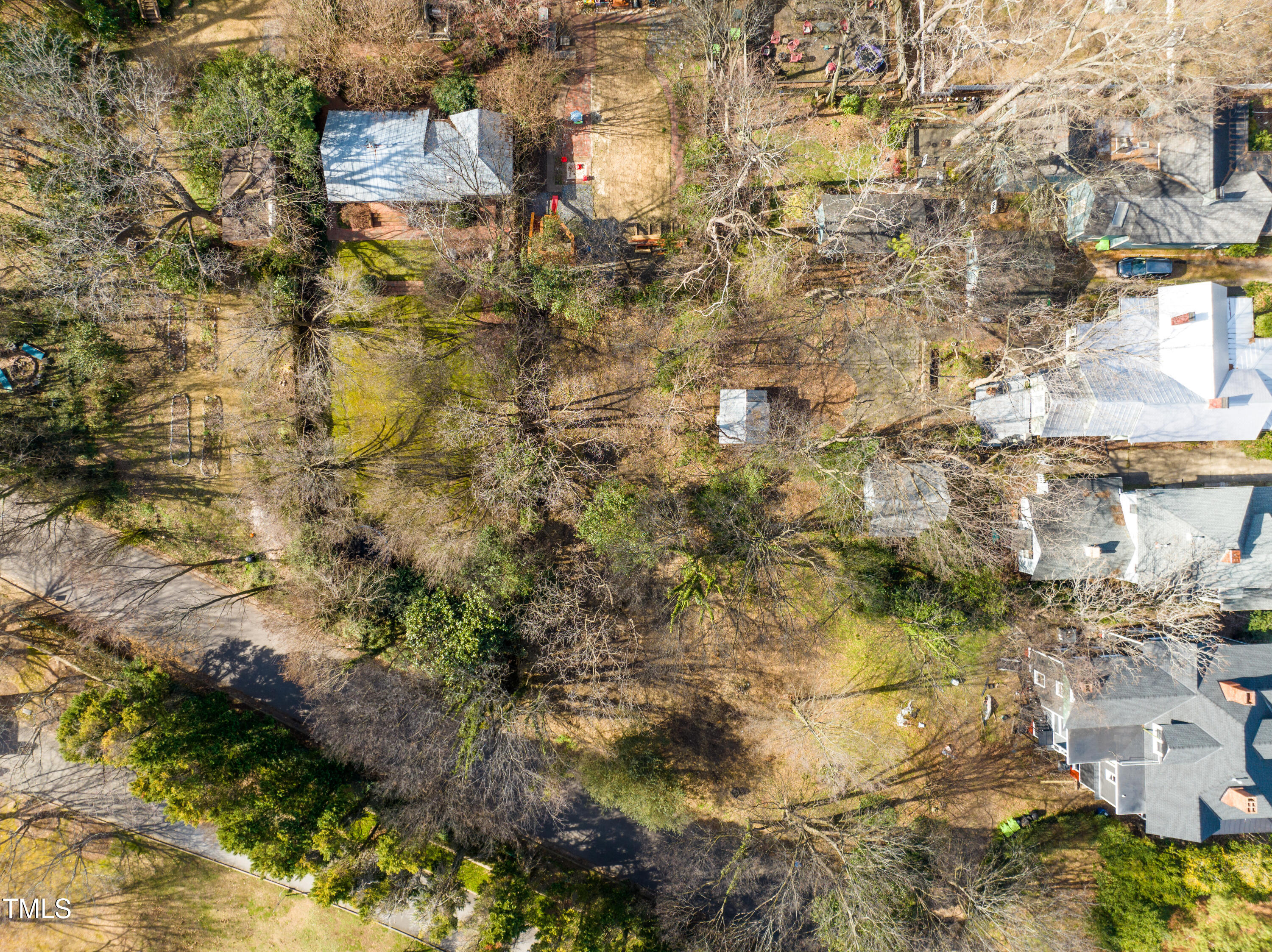 419 Watauga Street Raleigh, NC 27604 - Photo 5 of 19 a view of residential buildings