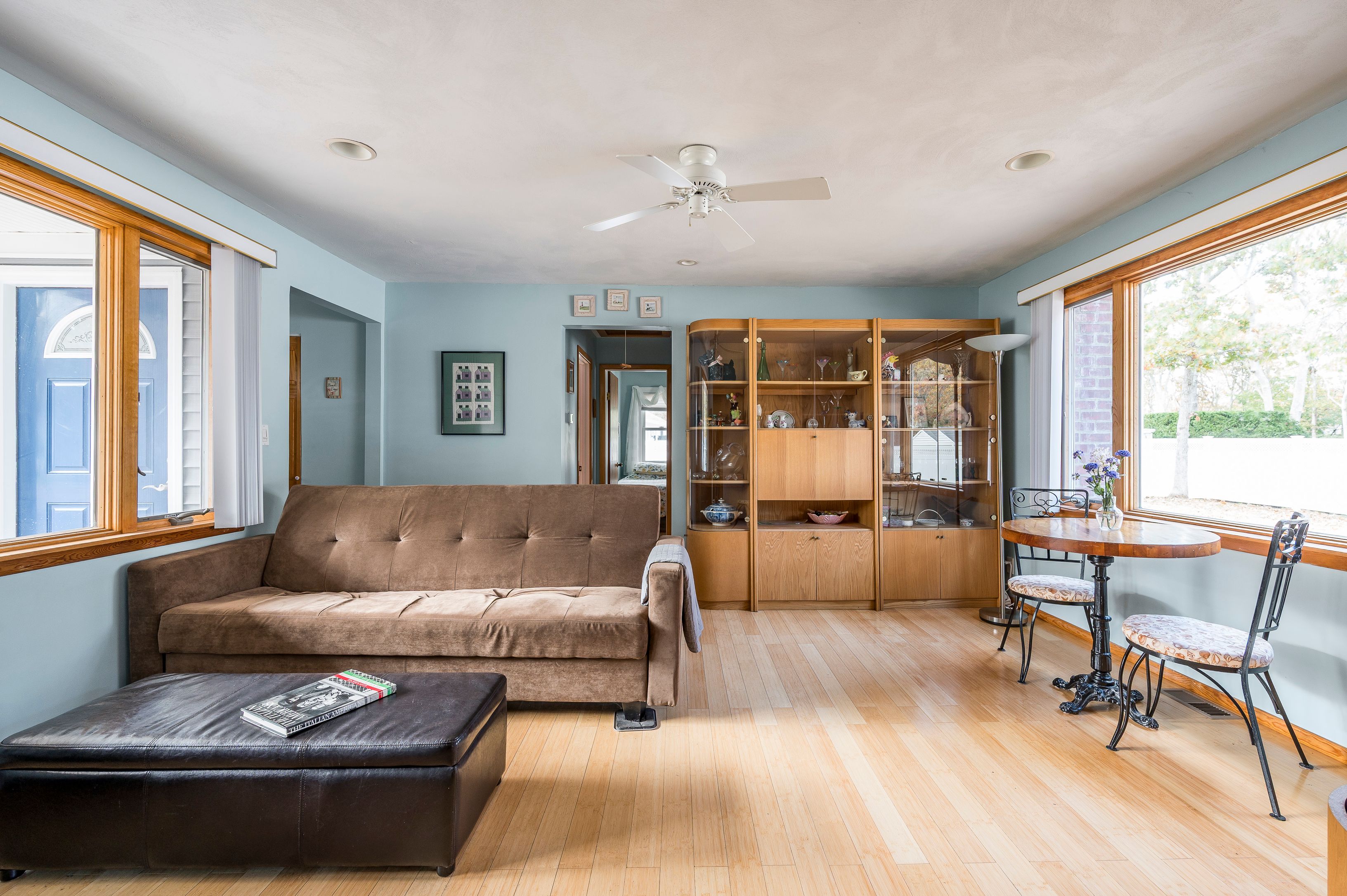 21 Woodridge Road Hampton Bays, NY 11946 - Photo 4 of 16