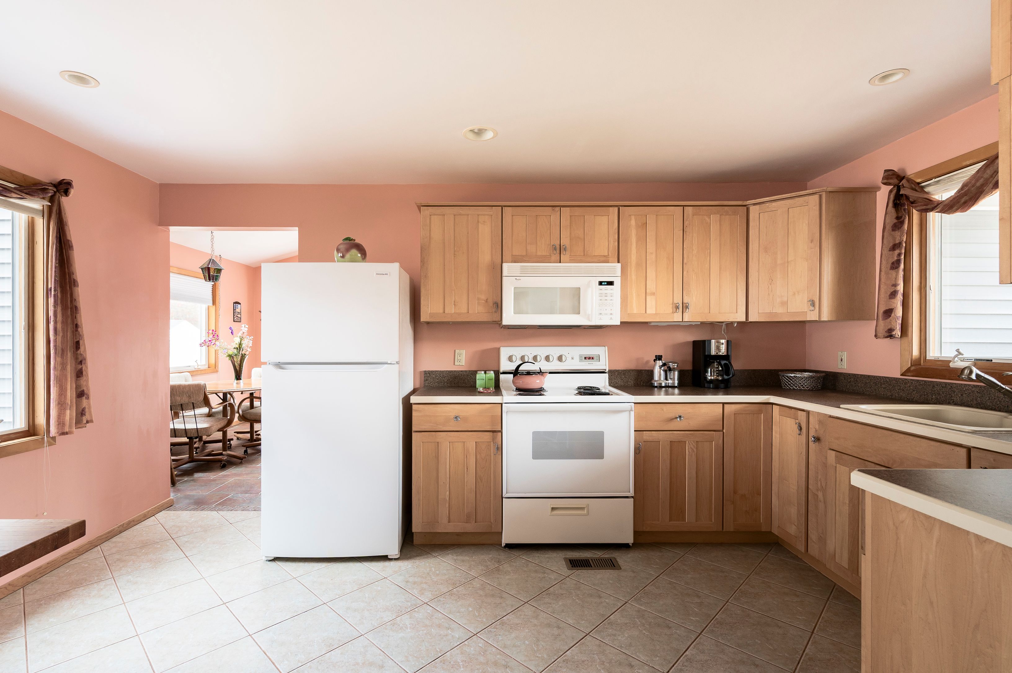 21 Woodridge Road Hampton Bays, NY 11946 - Photo 7 of 16