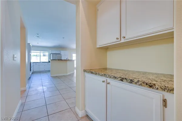 $3,500 | 968 East Robindale Road, Las Vegas, NV 89123