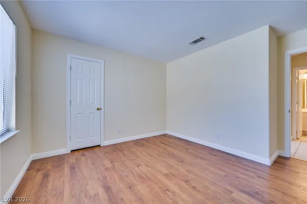 $3,500 | 968 East Robindale Road, Las Vegas, NV 89123