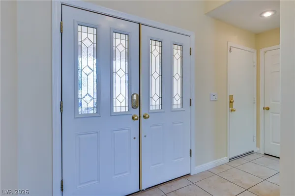 $3,500 | 968 East Robindale Road, Las Vegas, NV 89123