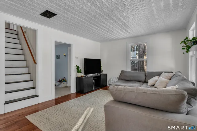 $599,000 | 3 Ferry Road, Lyme, CT 06371